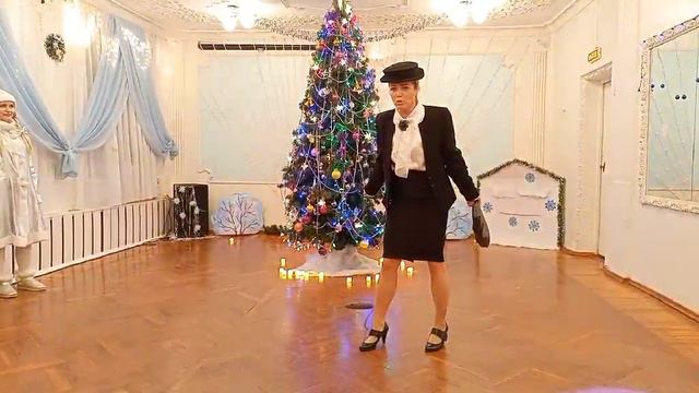 Шапокляк на детском утреннике смотреть онлайн