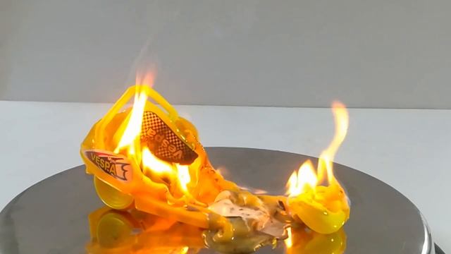 Experiment : Fire vs Scooter смотреть онлайн