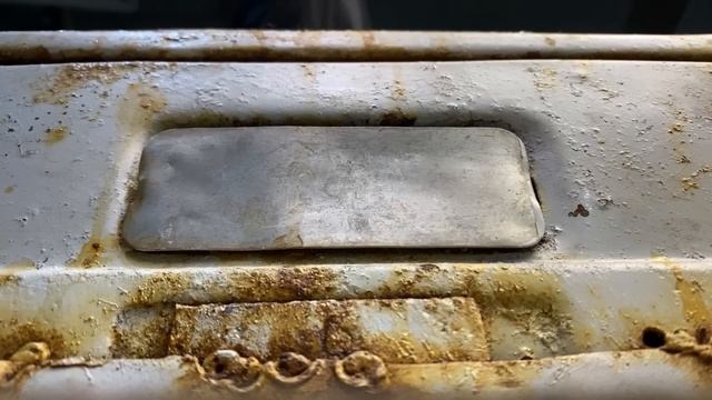 Восстановление старого педального автомобиля с помощью химии | Old Soviet pedal car full Restoratio смотреть онлайн