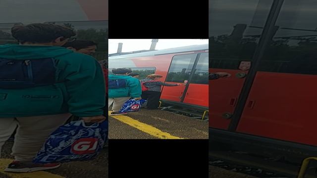 20230822_Электричка Ласточка на Пионерской смотреть онлайн