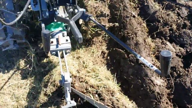 Целина, плуг, мотоблок kaiman320, в работе с одной рукой) смотреть онлайн