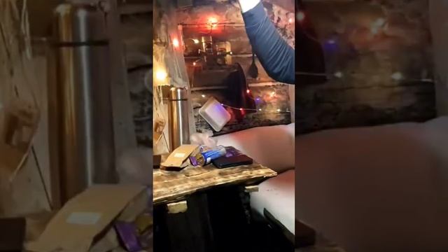 Новый год в ЗЕМЛЯНКЕ! Как недавно это было!;) #землянка смотреть онлайн