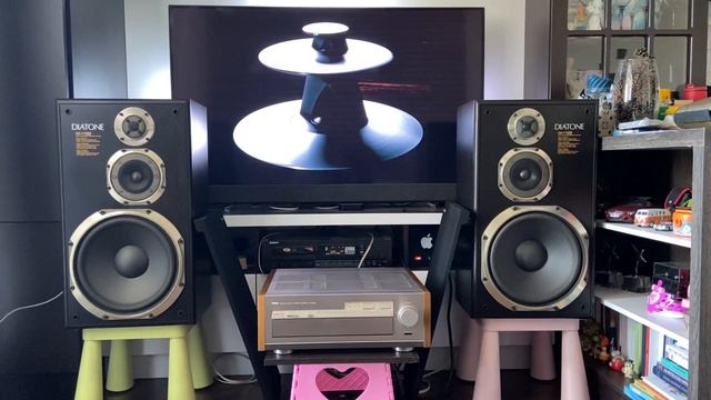 YAMAHA AX-2000 + DIATONE DS-77EX смотреть онлайн