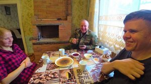 Дела житейские. Про новую игрушку для Ивановича, печеньки, карту мира и шугу на реке.