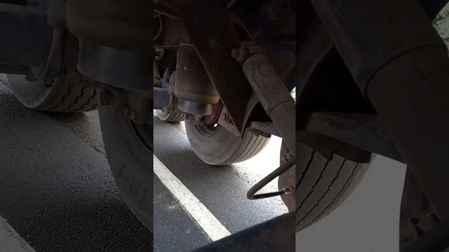 Перегрелись тормозные диски на прицепе смотреть онлайн