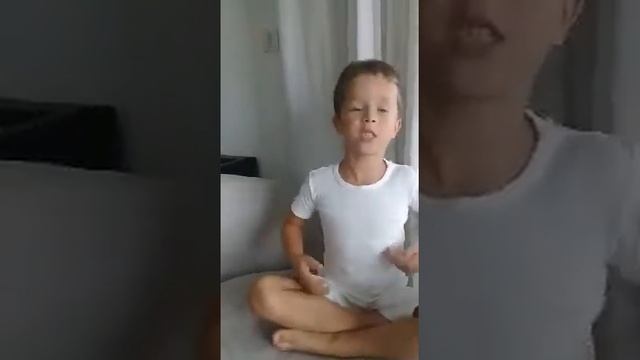 Мальчик рассказал стих смотреть онлайн