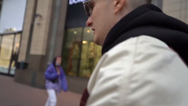 диана райс просит злого купить ей очки смотреть онлайн