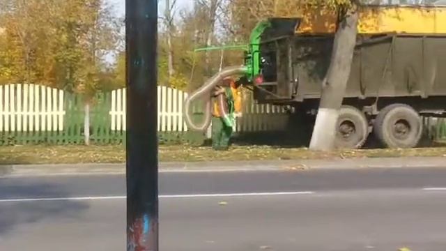 Самый большой пылесос в Волковыске :) смотреть онлайн