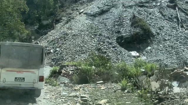 Джипинг в горах Непала смотреть онлайн