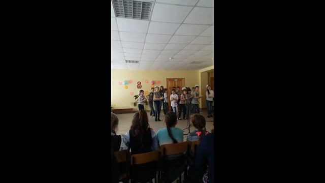 День мамы и 8 марта. И ведёт и танцует. смотреть онлайн