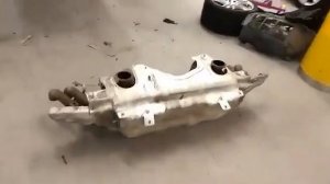 Audi R8 Замена задних втулок стабилизатора.