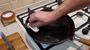 6. Как убрать ржавчину со сковородки. Как прокалить чугунную сковородку
