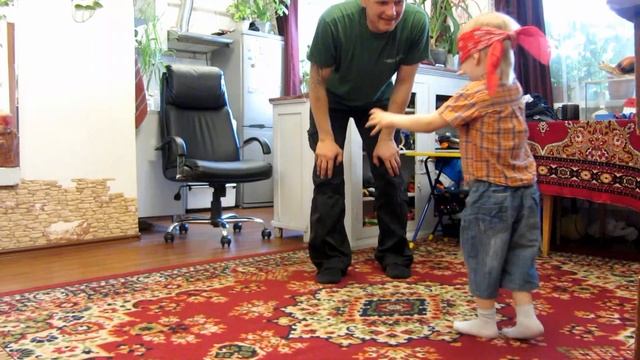 Подвижные игры для малышей. Жмурки. смотреть онлайн