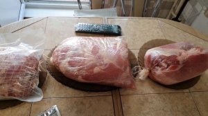 СЫРОВЯЛЕНИЕ В ЧУДО ПАКЕТАХ И РУКАВЕ ОТ ЕМКОЛБАСКИ. СВИНИНА ОКОРОК. 15.07.2021 год.