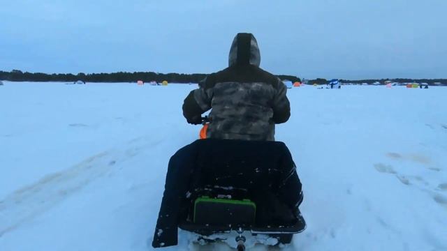 В поисках трофея на Севере! нарезка №2 Зимний период смотреть онлайн