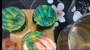Мариную корнишоны