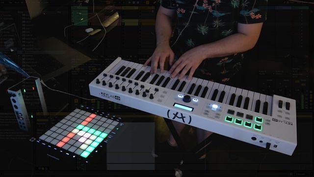 Keylab Essential 49 and Launchpad Pro MK3 Meditative Song From Scratch смотреть онлайн