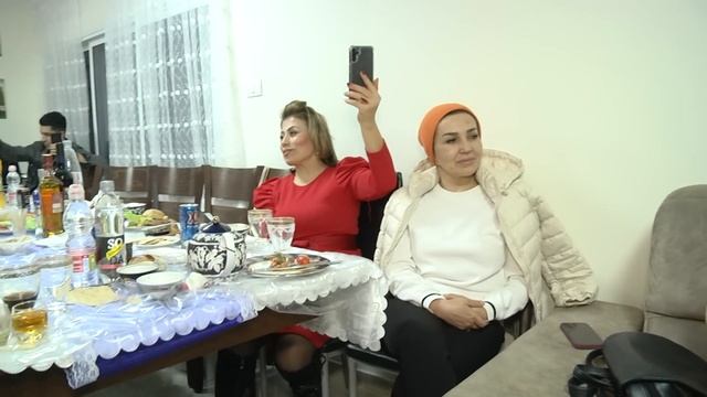 Нигина Амонкулова - Омад омадат гардам смотреть онлайн