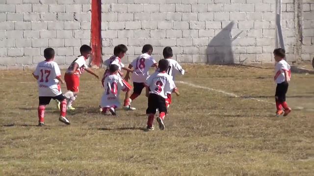 PRIMER PARTIDO DE FUTBOL DE FÉLIX смотреть онлайн