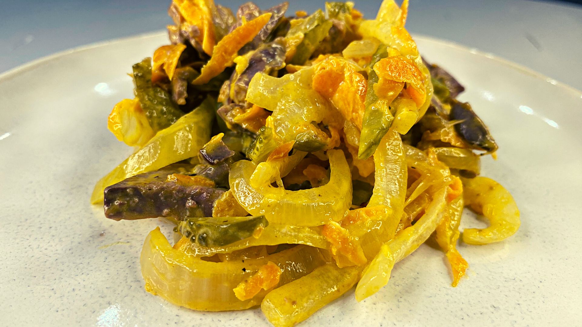 Салат из твоего детства или салат "ОБЖОРКА" Рецепт советской "ОБЖОРКИ" с не  советскими ингредиентам