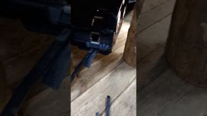 Снегоход Тайга 500 замена накладки склиза, без снятия гулянки.