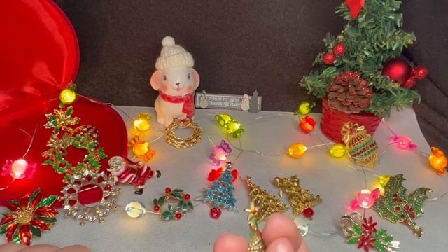 185. Ёлки-палки Новый Год!!! Распаковка винтажных украшений смотреть онлайн