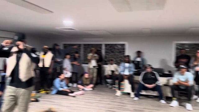 Jigstyle vs HotRedDragon (Whose the Freshest? Popping - Top 4) смотреть онлайн