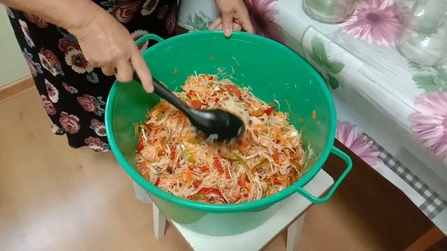 Овощной салат "СОЛНЫШКО" смотреть онлайн