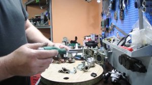 Различие моторов Suzuki DF-4/5/6 . Доработка  впускного коллектора Сузуки дф 4-5 л.с .4-ёх тактного