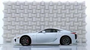 Lexus LFA звуком выхлопа разбивает бокал