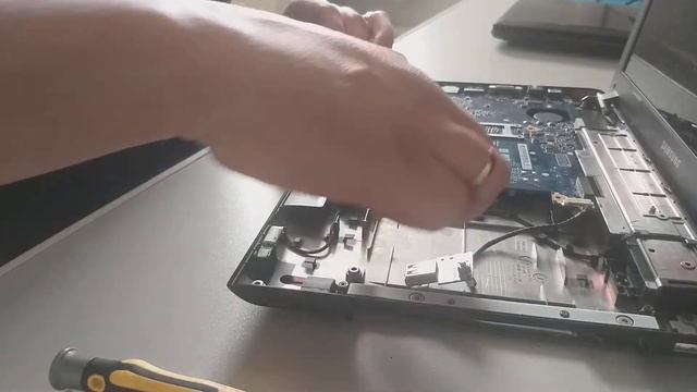 Ноутбук Samsung r425 разборка смотреть онлайн