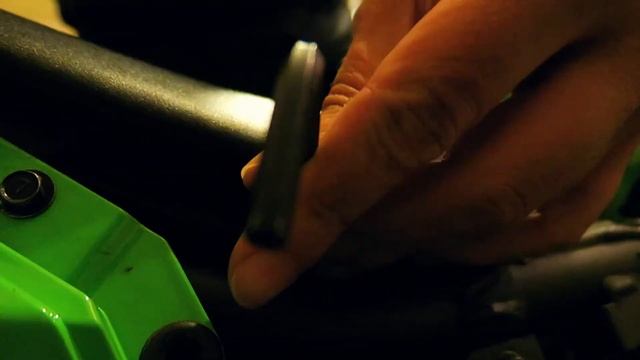 Разрядил мото аккумулятор в ноль / Как зарядить такой аккумулятор / Turnigy Accucell 6 смотреть онлайн