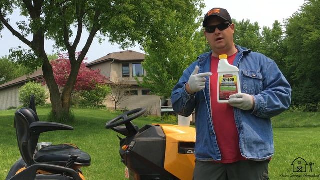 Spraying Spring Weeds In A Big Lawn смотреть онлайн