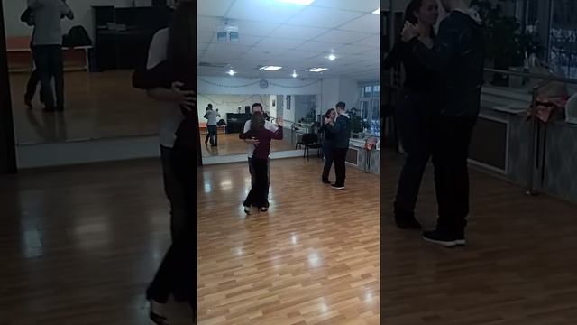 Танцуют ученики школы ТангоСити Москва смотреть онлайн