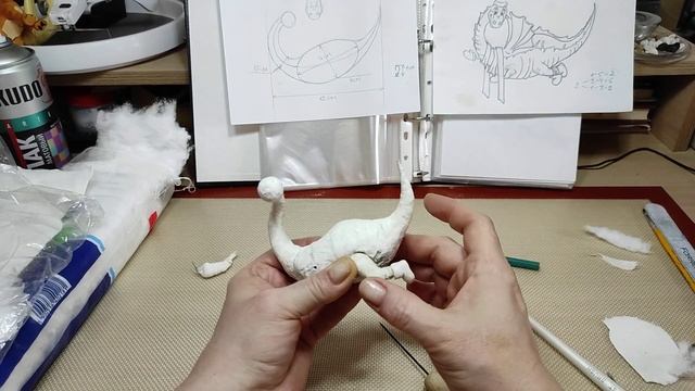 ?Ватная игрушка ДРАКОША МЛАДШЕНЬКИЙ Урок 4 Вставляем лапки Делаем валенки, мордочку смотреть онлайн