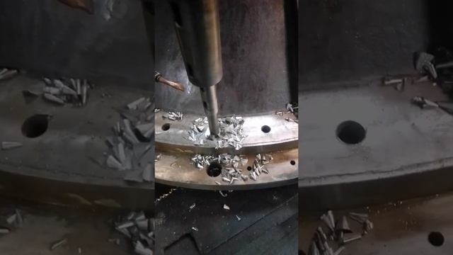 Цекование отверстия. смотреть онлайн