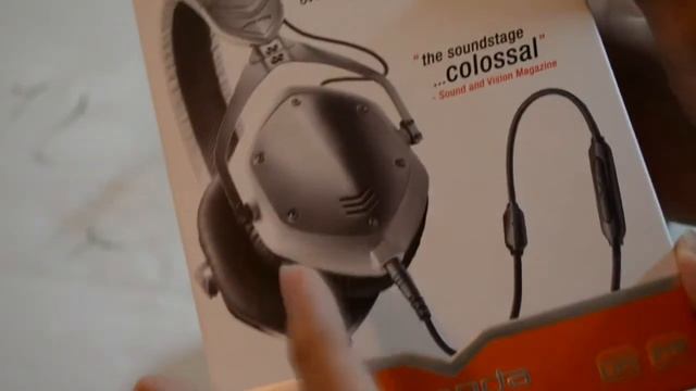 V-MODA M100 Unboxing смотреть онлайн