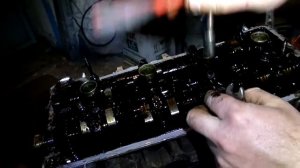 56 Снятие  выпускного распредвала двигателя  Джили МК  копия  двгателя TOYOT A4 FE