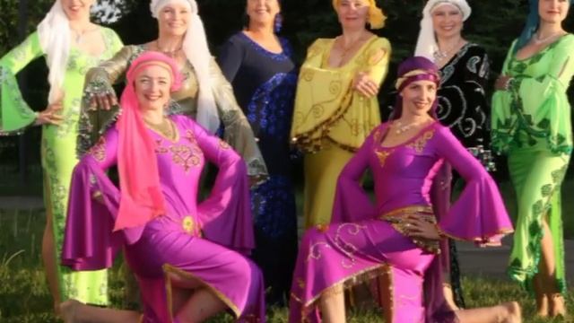 Студия танца "Грация" приглашает на занятие танцами дам всех возрастов! смотреть онлайн