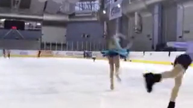 FIGURNOE KATANIE DETI смотреть онлайн