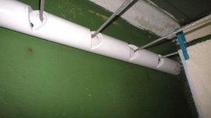 Простая ВЕШАЛКА ДЛЯ БЕЛЬЯ из ПЛАСТИКОВОЙ ТРУБЫ