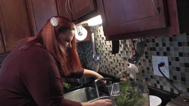 Fresh juice using a blender смотреть онлайн
