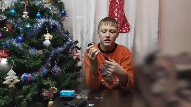 распаковка микрофона BOYA BY-M1 смотреть онлайн