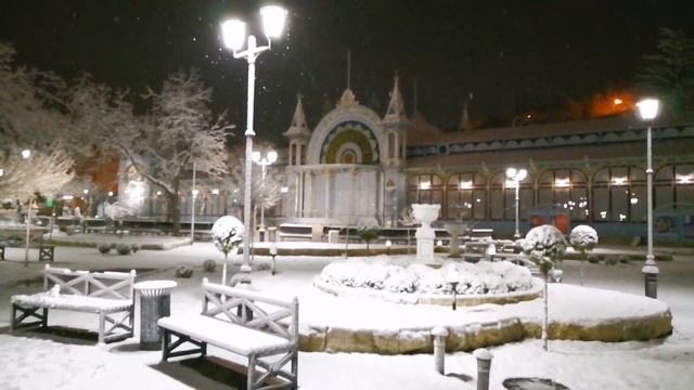 Пятигорск последний день зимы. #kmv #кмв #Пятигорск #снегидет #Пятигорскцветник #погода #❄️ #russia смотреть онлайн