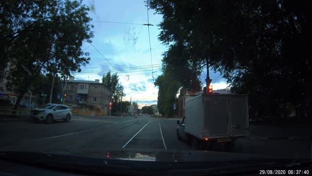 Раннее утро в Саратове. Поездка по улицам г. Саратов 29 августа 2020 г. смотреть онлайн