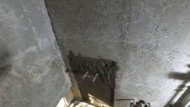 Штукатурка цементная- Артисан С-39. Обзор в работе. Отзыв. Штукатурим стену. смотреть онлайн