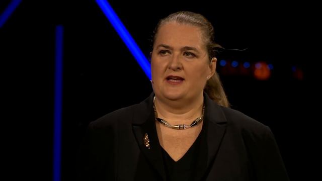 Anne Grosvold i samtale med bedrifter om at alt starter lokalt смотреть онлайн