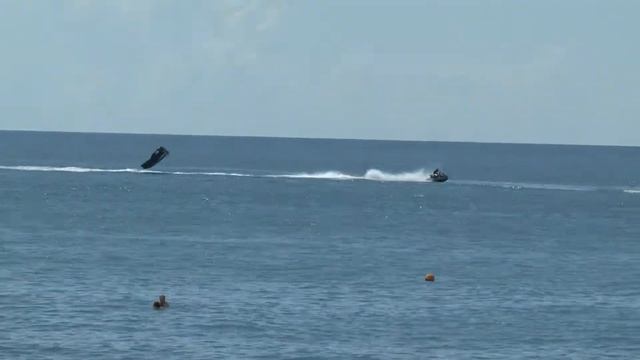 Прогулки на катерах по морю в Лазаревском смотреть онлайн