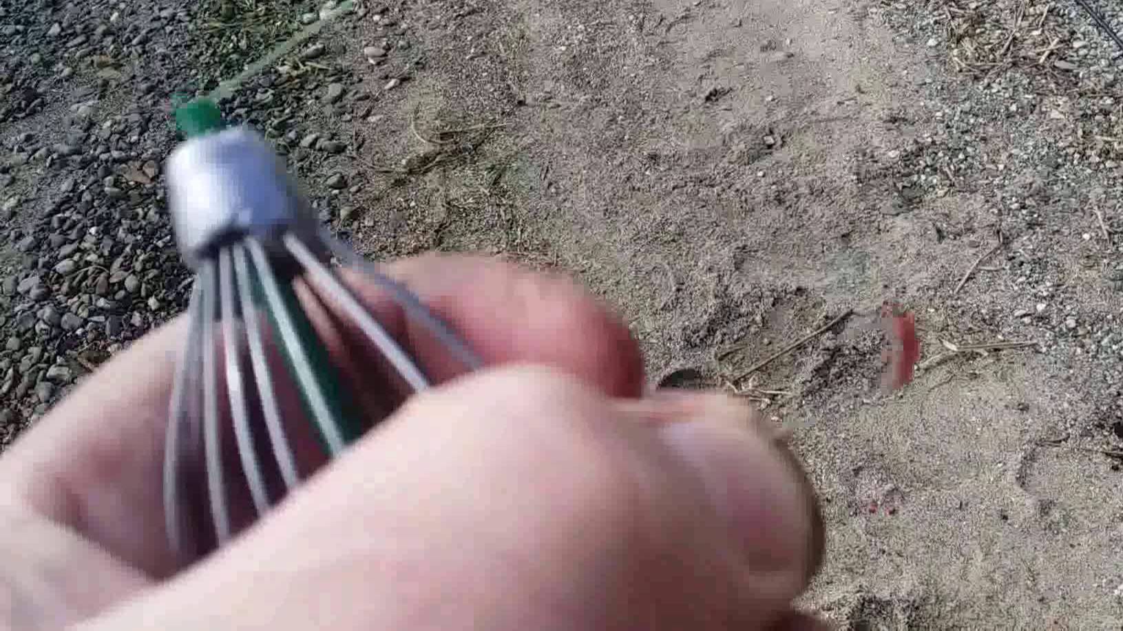 Обжеванный червь на крючке- что это может значить?