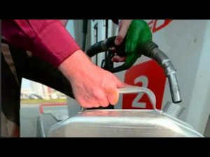 НИКОГДА НЕ НАЛИВАЕТЕ В КАНИСТРУ БЕНЗИН ПОСЛЕ ДИЗТОПЛИВА И НАОБОРОТ?